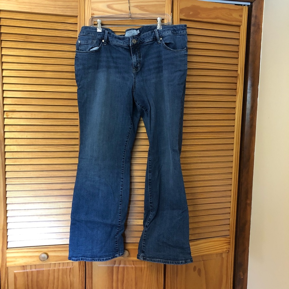 Torrid 22R relaxed boot cut jeans